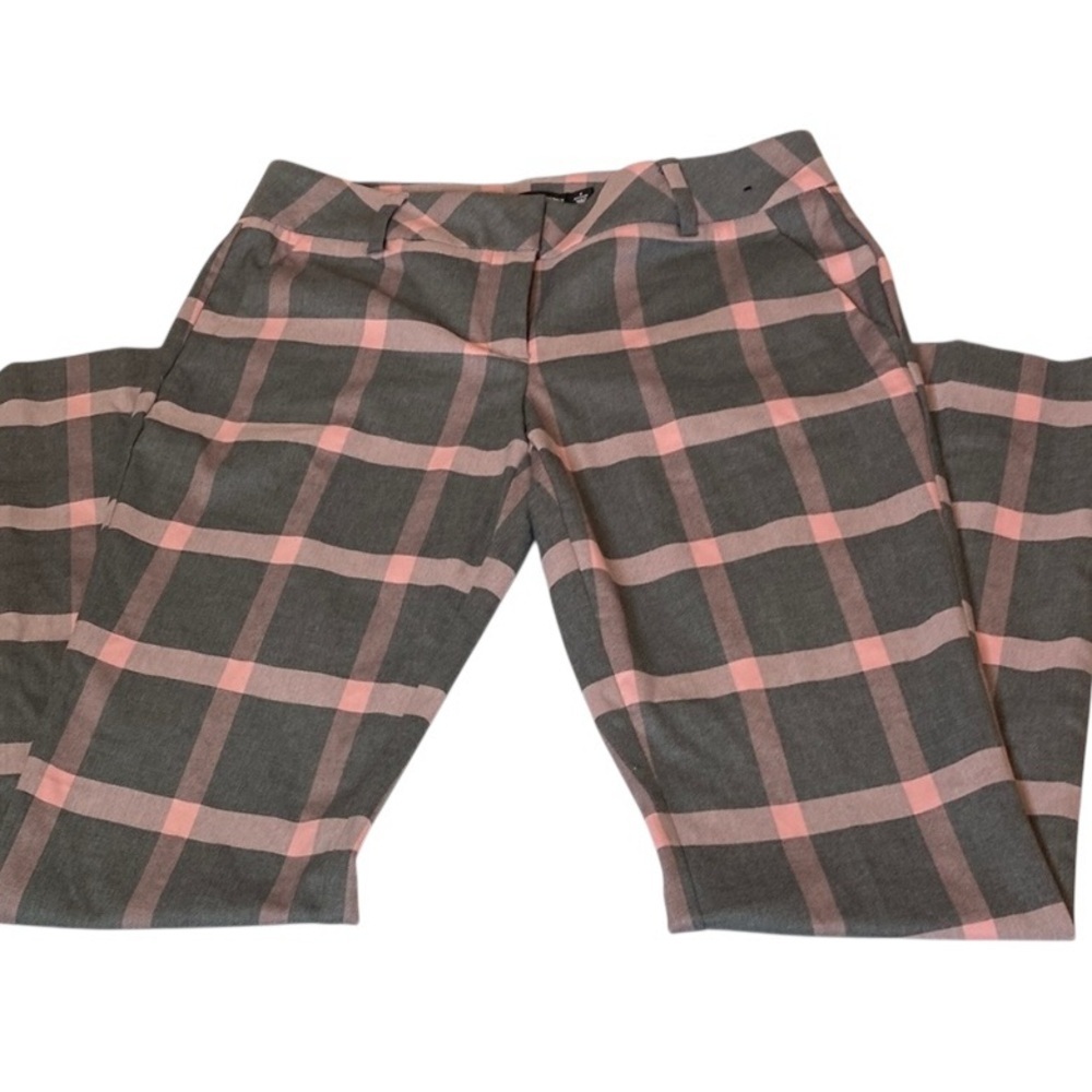 Elegant Pink and Gray Plaid Pantsuit with Soft Fabric